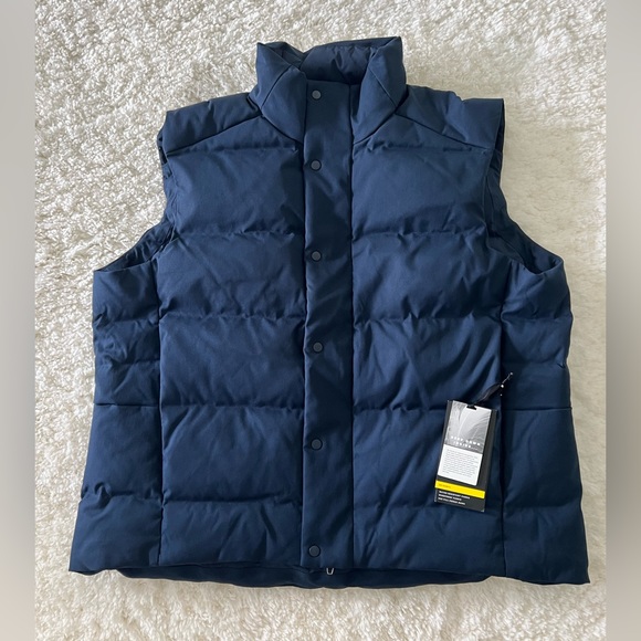 Lululemon Wunder Puff VestTech Canvas /True Navy